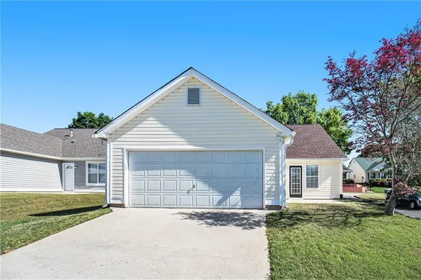 $2,100 | 430 Fairlawn Drive, Stockbridge, GA 30281