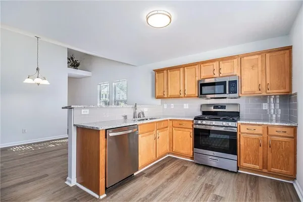 $2,100 | 430 Fairlawn Drive, Stockbridge, GA 30281