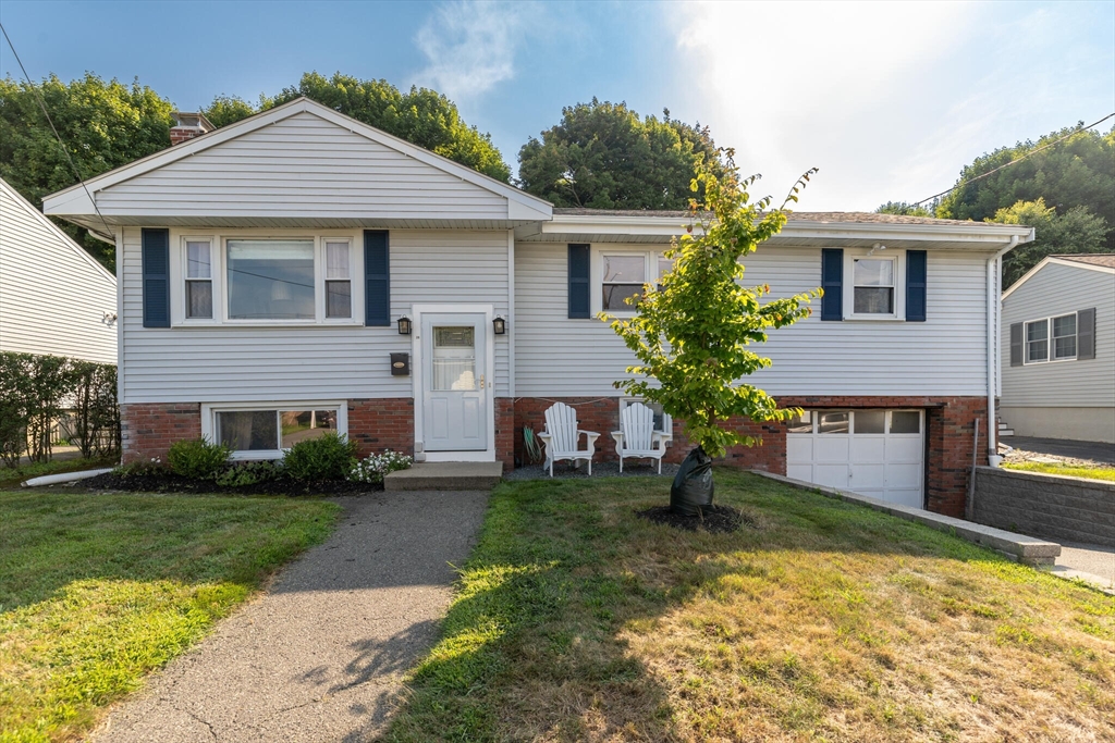 20 Francis Road Salem, MA 01970 - Photo 1 of 31 Gallery Image 1