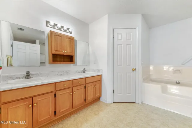 $249,000 | 6201 Lum Reeves Road, Lucedale, MS 39452