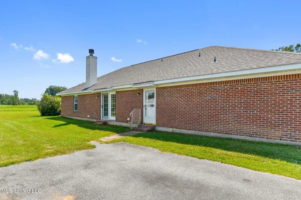 $249,000 | 6201 Lum Reeves Road, Lucedale, MS 39452