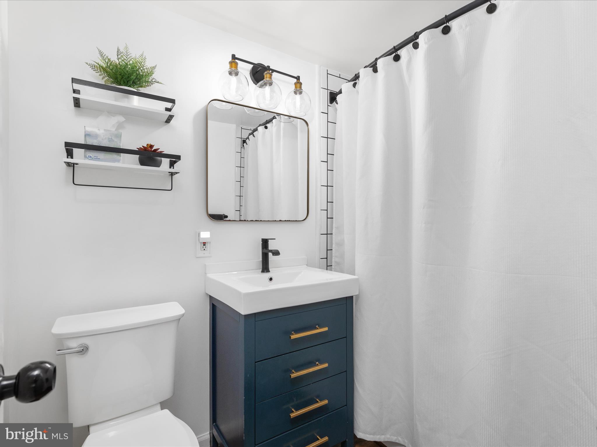631 Waterloo Road, Unit 122 Warrenton, VA 20186 - Photo 21 of 30 2E6A6157_635 Waterloo Rd _122 - Absolute Altitude
