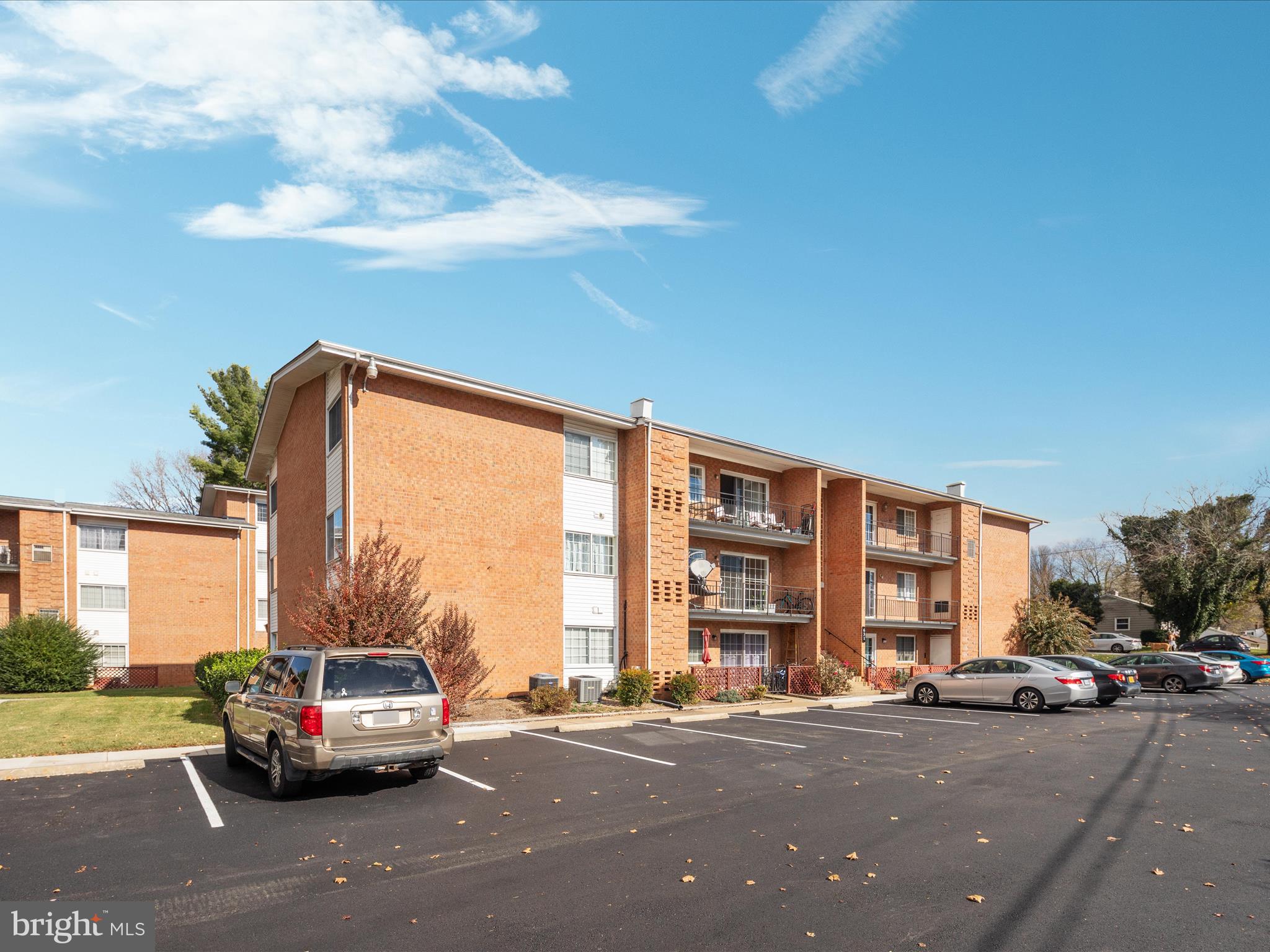 631 Waterloo Road, Unit 122 Warrenton, VA 20186 - Photo 27 of 30 2E6A6231_635 Waterloo Rd _122 - Absolute Altitude