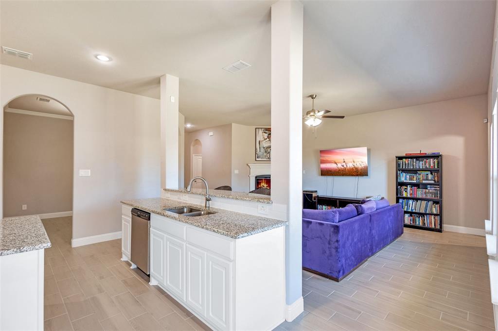 312 Eagle Ridge Road Forney, TX 75126 - Photo 10 of 39 a spacious bathroom with a double vanity sink and a mirror