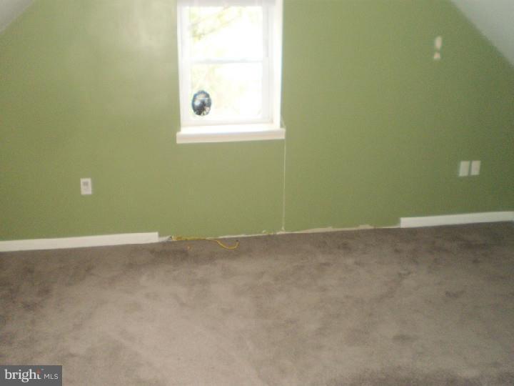 1616 Fayette Avenue Reading, PA 19607 - Photo 11 of 12