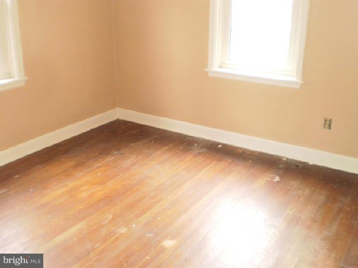 1616 Fayette Avenue Reading, PA 19607 - Photo 8 of 12