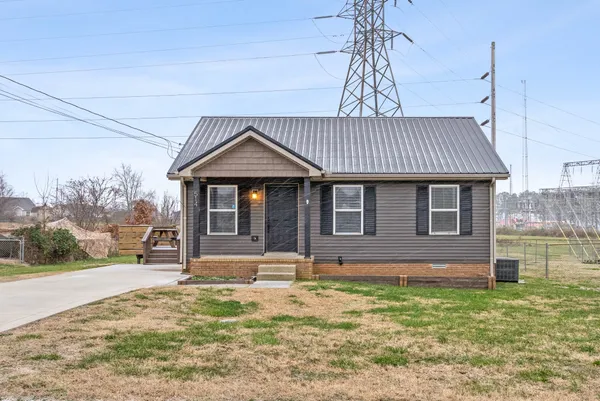 $1,350 | 514 Gainey Drive, Oak Grove, KY 42262