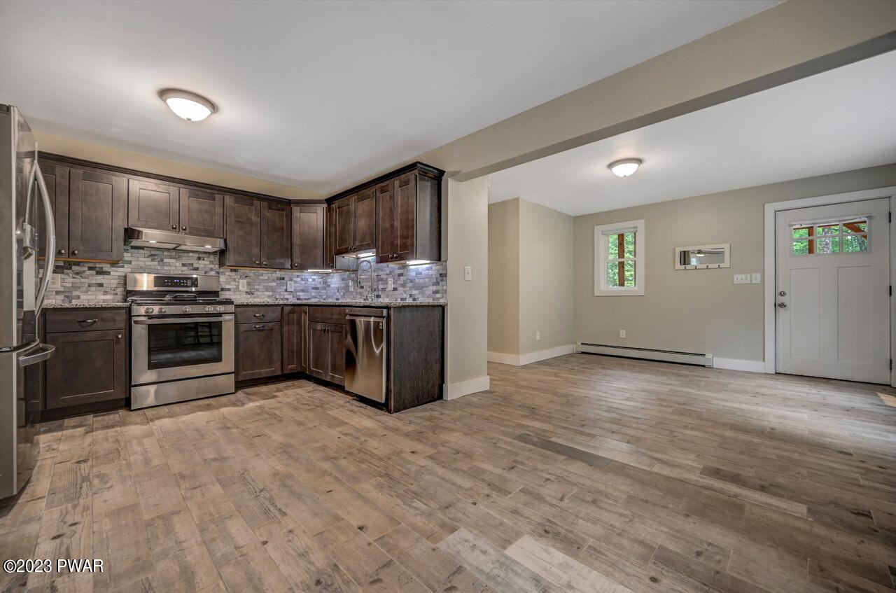 126 Schuman Road Damascus, PA 18415 - Photo 14 of 35 Kitchen/Side Entry