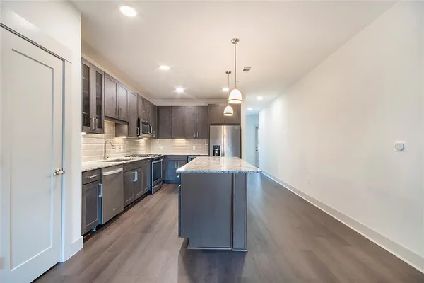 $4,332 | 5613 Belmont Avenue, Unit 238, Dallas, TX 75206