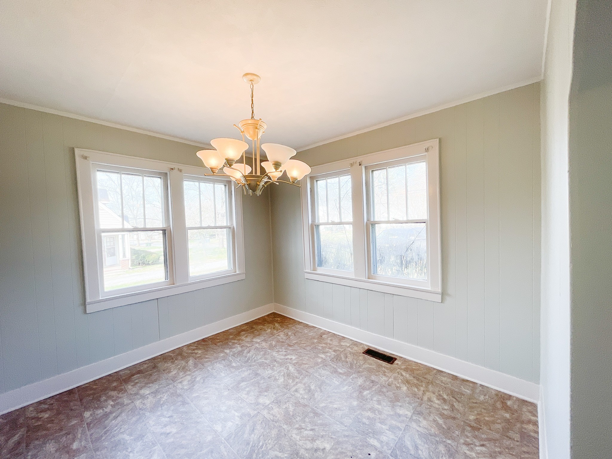 127 Cole's Ferry Road Gallatin, TN 37066 - Photo 4 of 20 Gallery Image 4