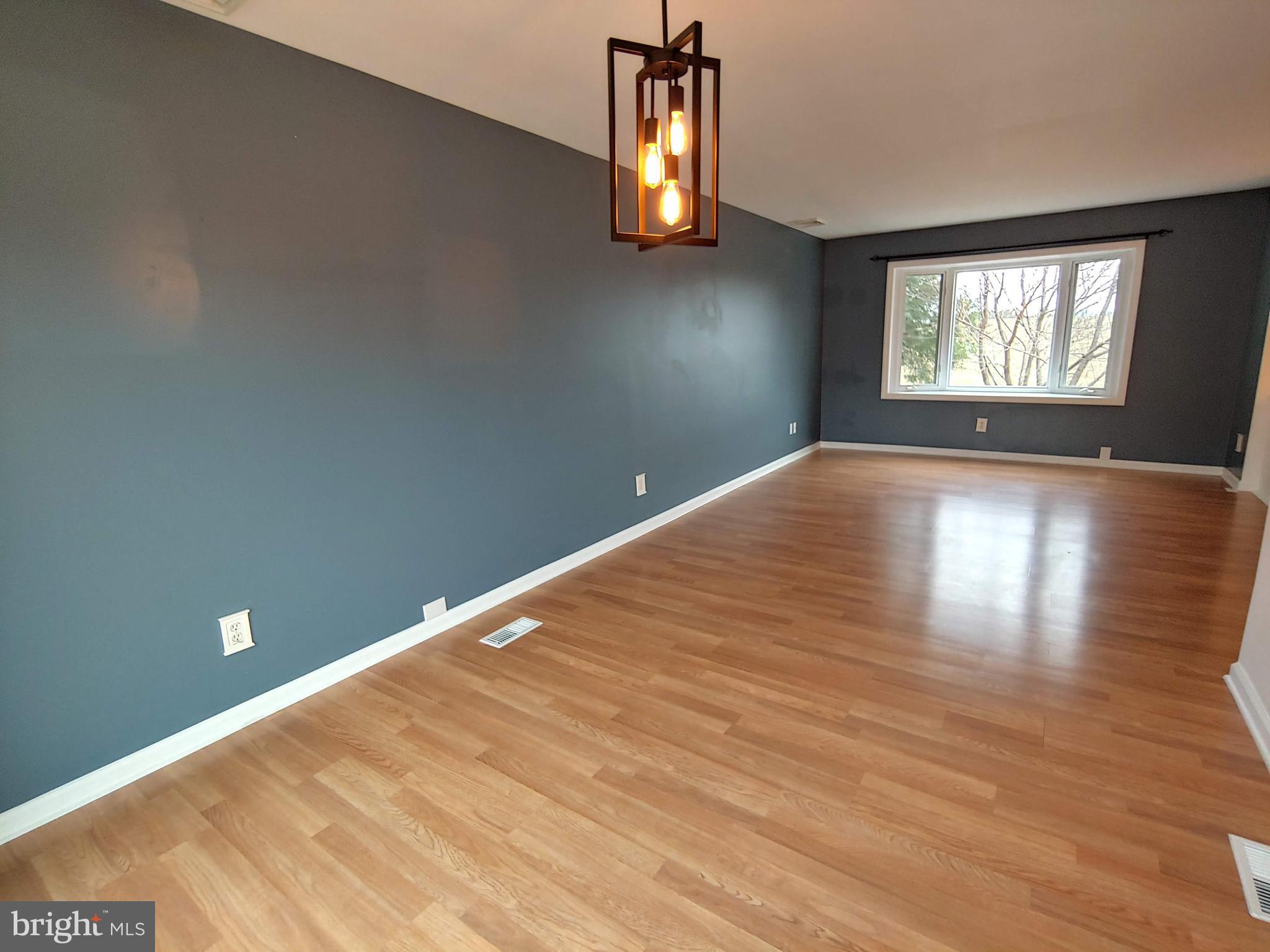 1033 Brunnerville Road Lititz, PA 17543 - Photo 8 of 17