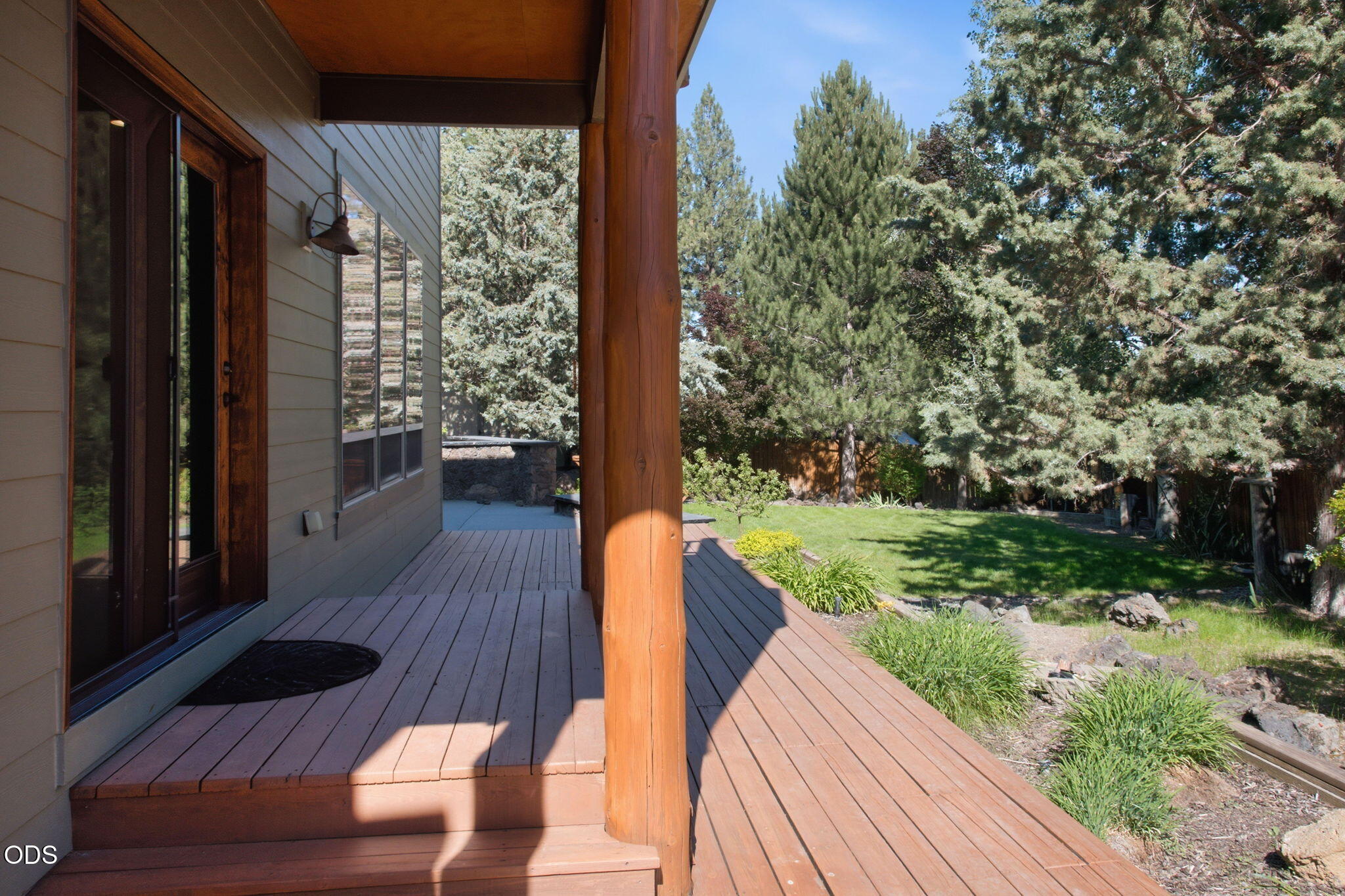 20483 Southeast Blue Ridge Lane Bend, OR 97702 - Photo 43 of 44