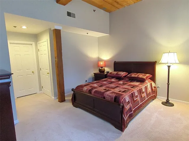 $369,900 | 2 School Street, Unit 311, Lincoln, RI 02802