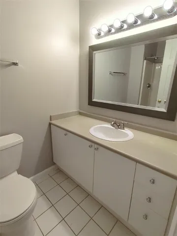 $369,900 | 2 School Street, Unit 311, Lincoln, RI 02802