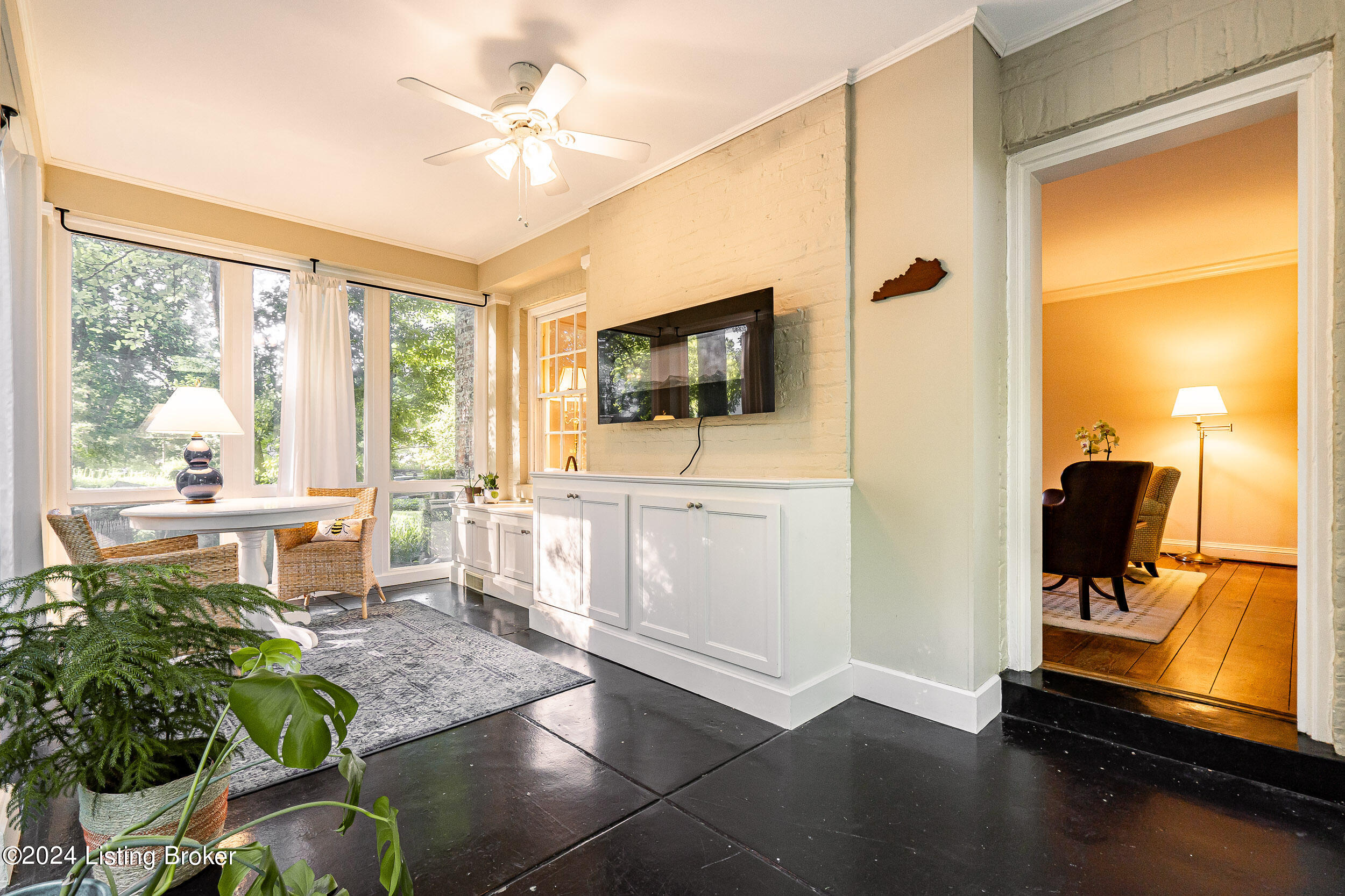 591 Upland Road Louisville, KY 40206 - Photo 12 of 50 591 Upland Road-25