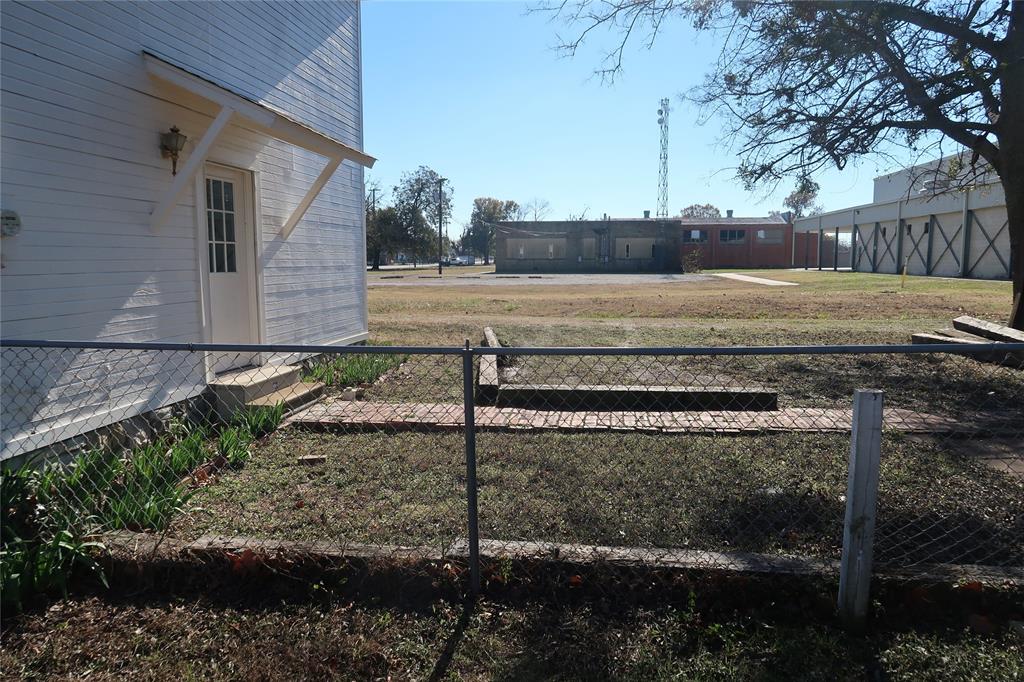 406 North Denny Street Howe, TX 75459 - Photo 11 of 16