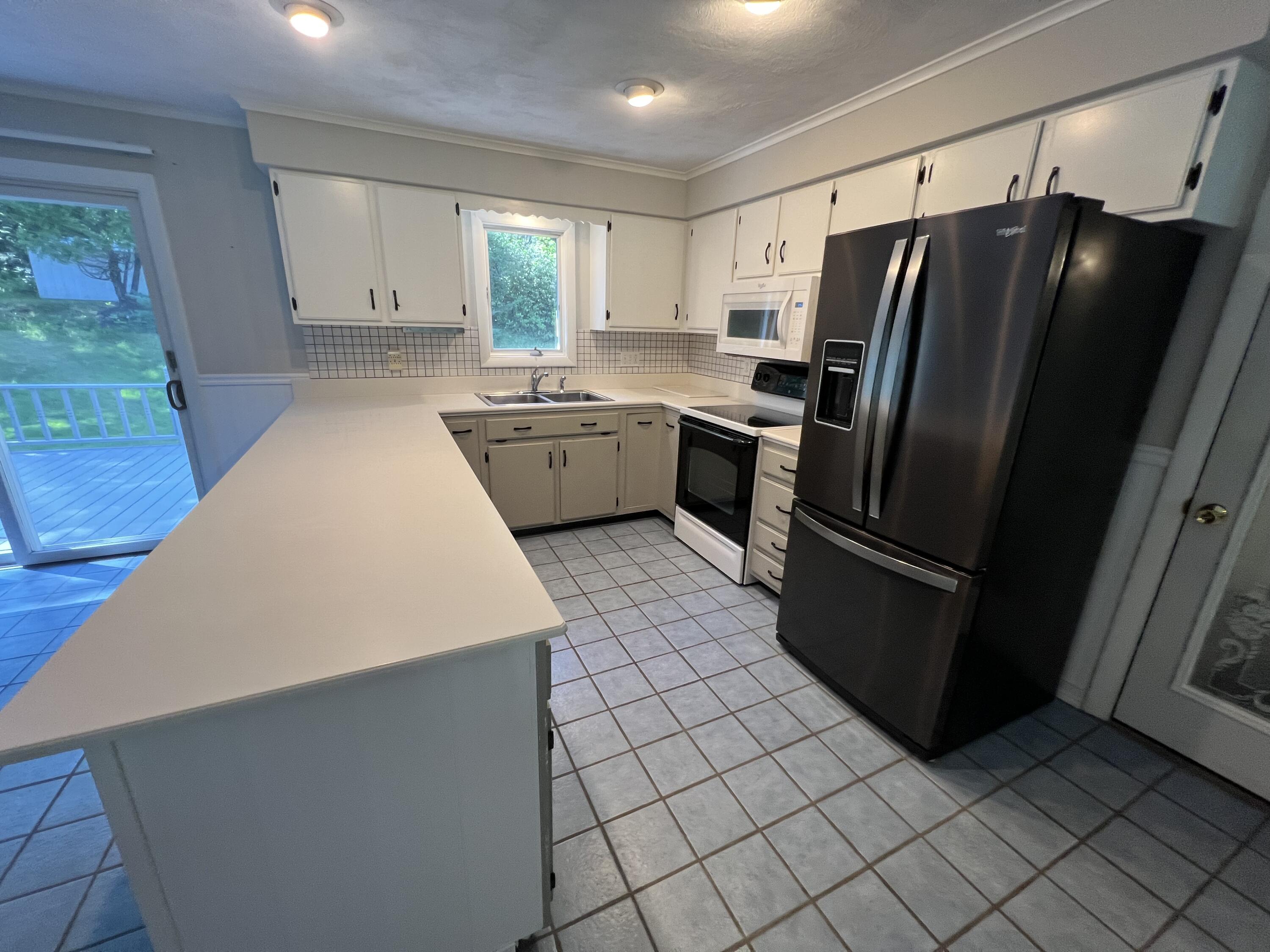487 Belgrade Road Oakland, ME 04963 - Photo 10 of 60 10 Kitchen