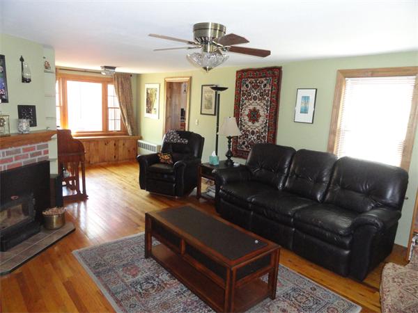 46 Glenwood Road Rutland, MA 01543 - Photo 11 of 27