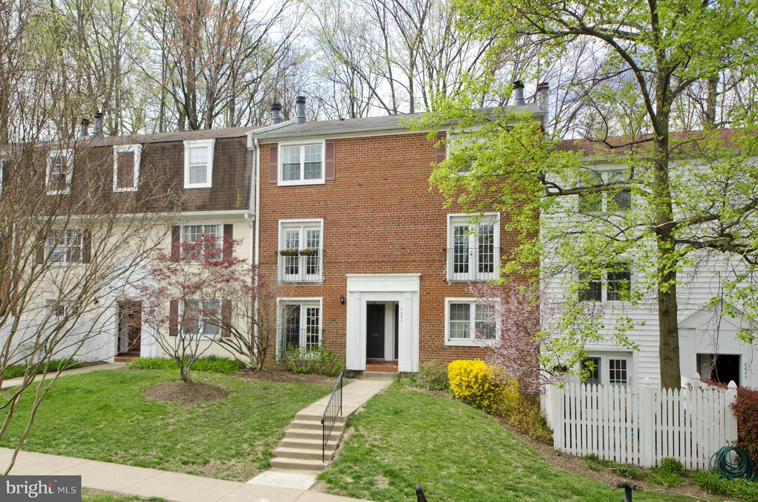 4647 28th Road South, Unit B Arlington, VA 22206 - Photo 1 of 20 a front view of a house with garden