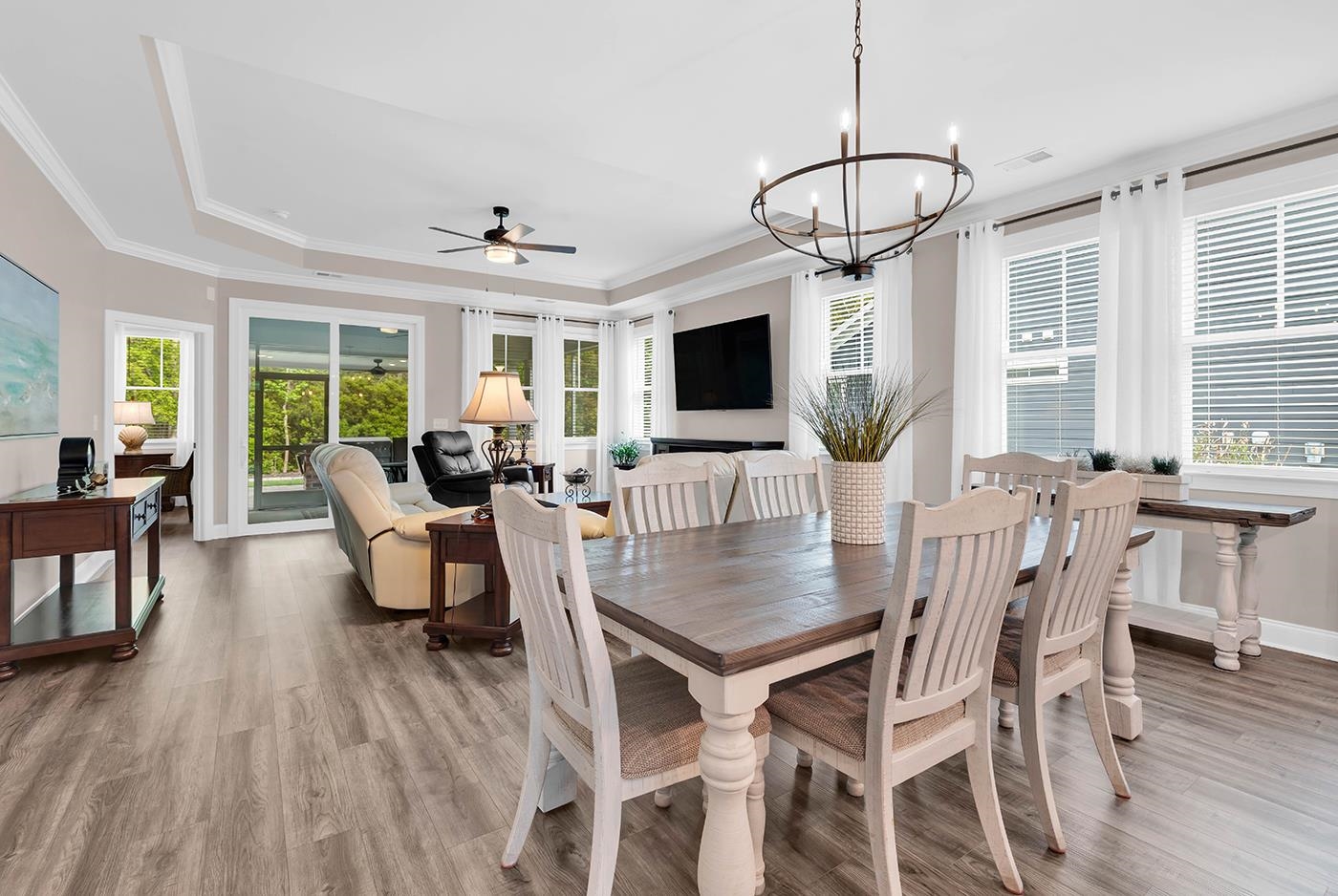 122 Caroline Court Murrells Inlet, SC 29576 - Photo 5 of 48