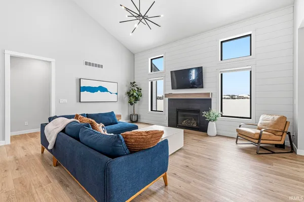 $675,000 | 50637 Stonecutter Drive, Granger, IN 46530