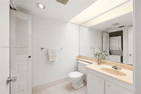 $159,800 | 901 Southwest 128th Avenue, Unit 212E, Pembroke Pines, FL 33027