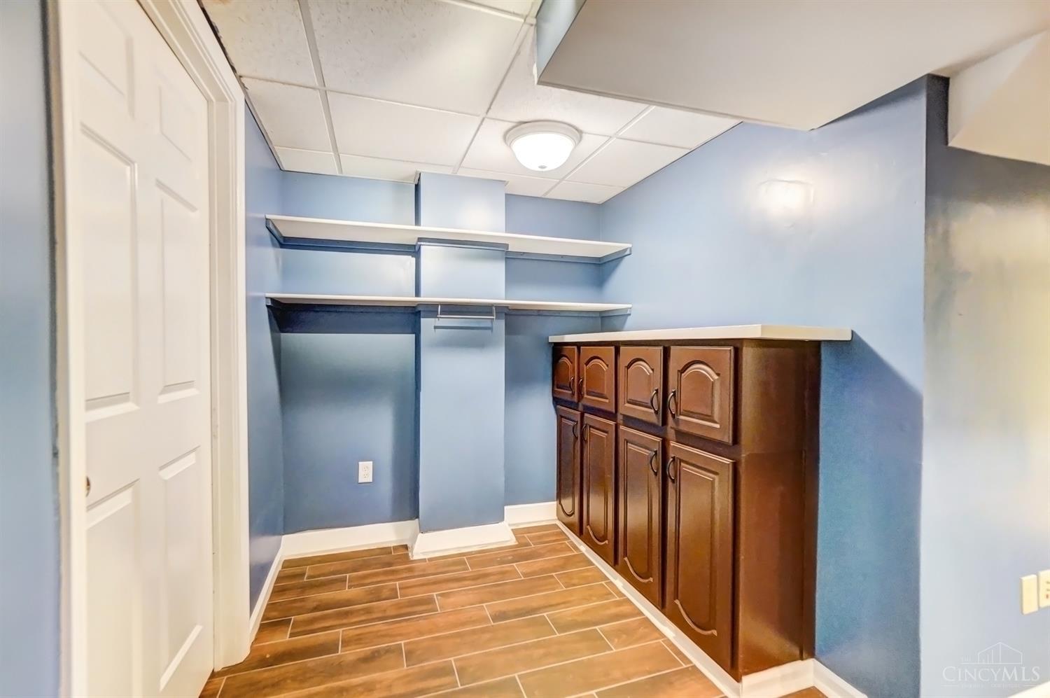 6070 Snyder Road Cincinnati, OH 45247 - Photo 12 of 41