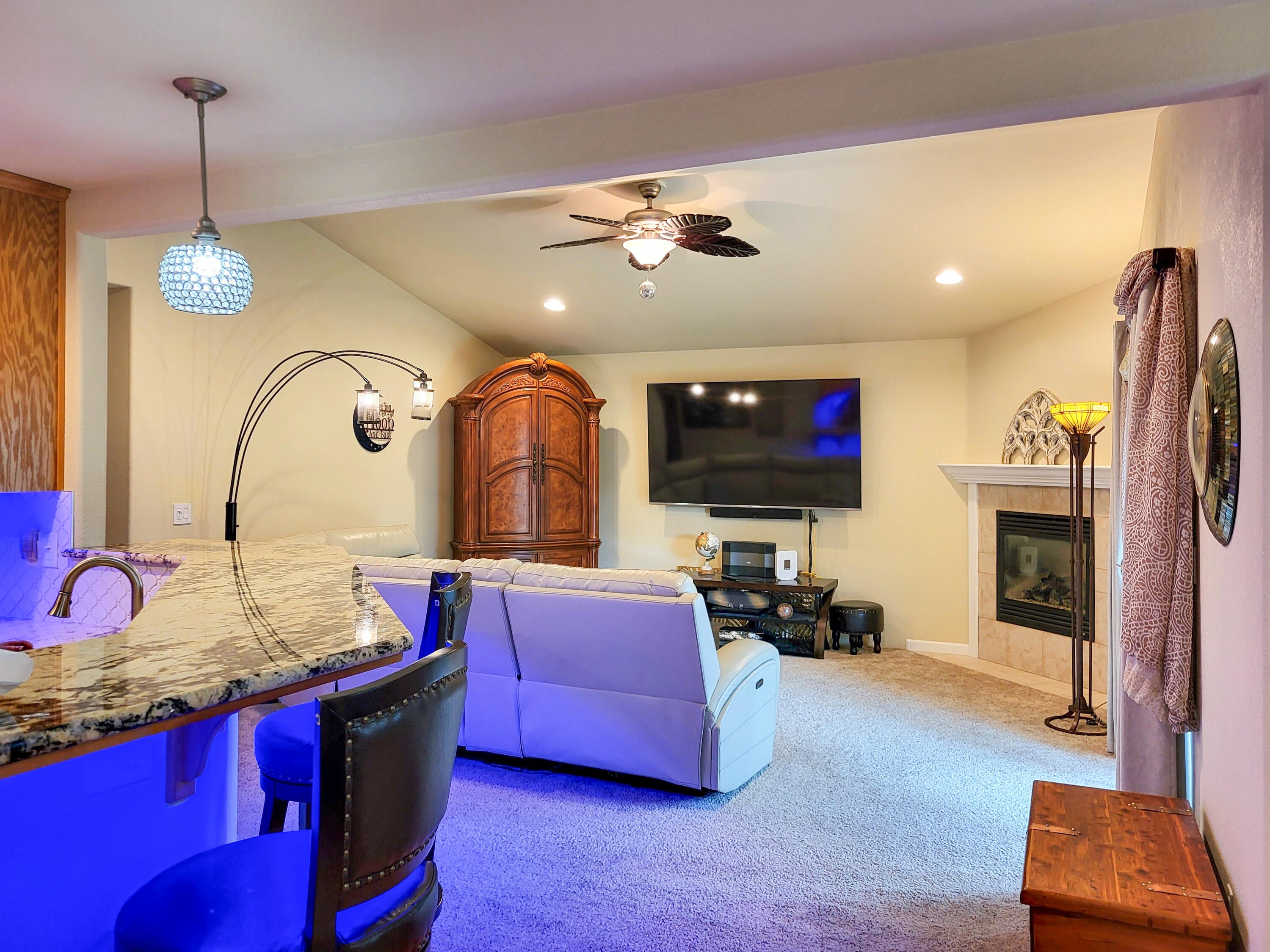 828 Easy Way Central Point, OR 97502 - Photo 11 of 58 11
