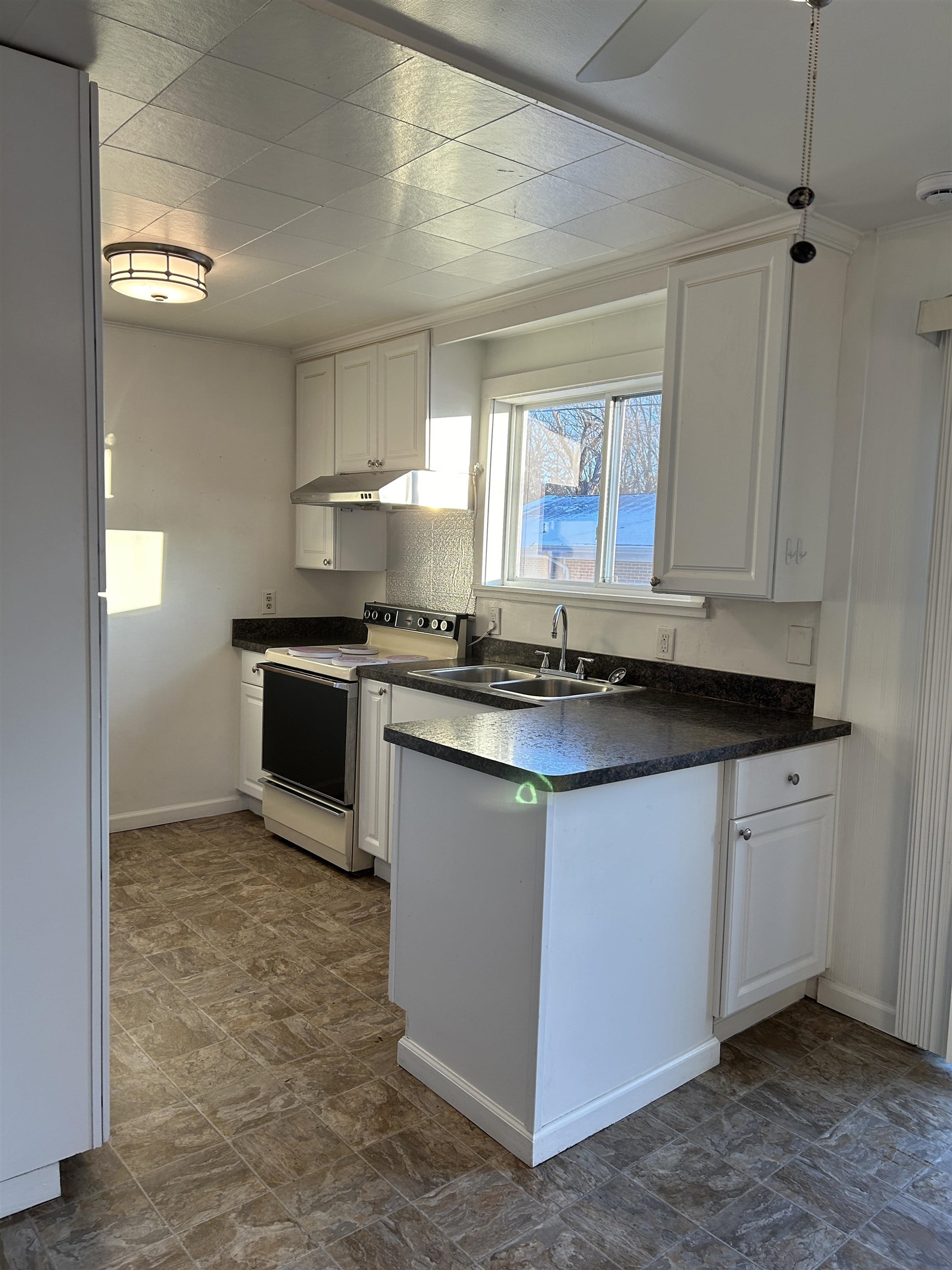 1179 South Dye Road Flint, MI 48532 - Photo 10 of 13 Gallery Image 10