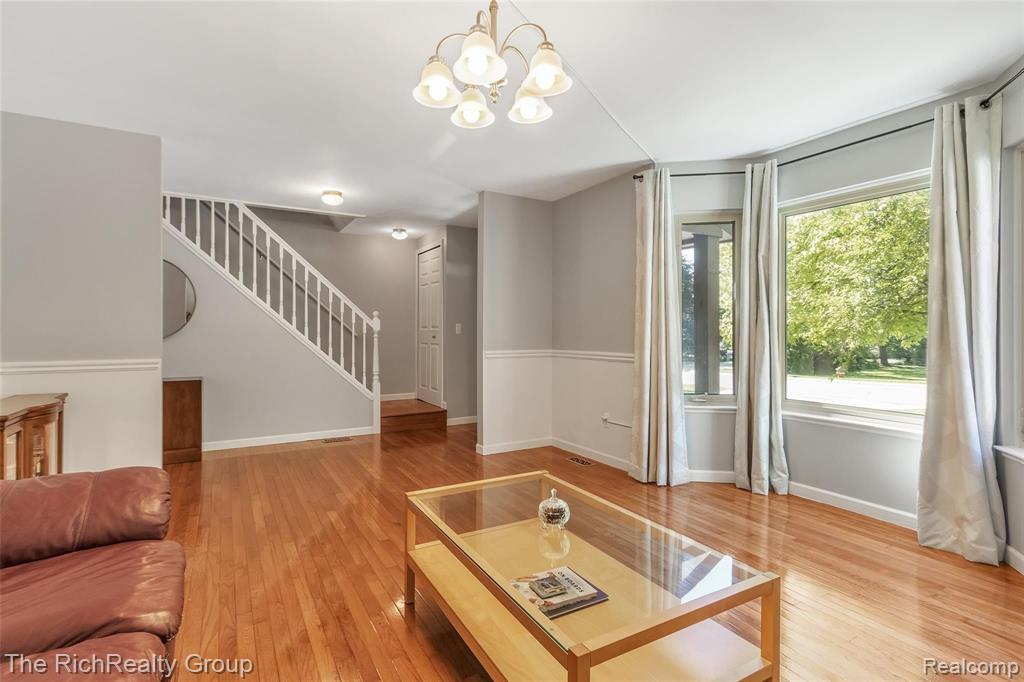 788 Francis Street Rochester Hills, MI 48307 - Photo 11 of 53