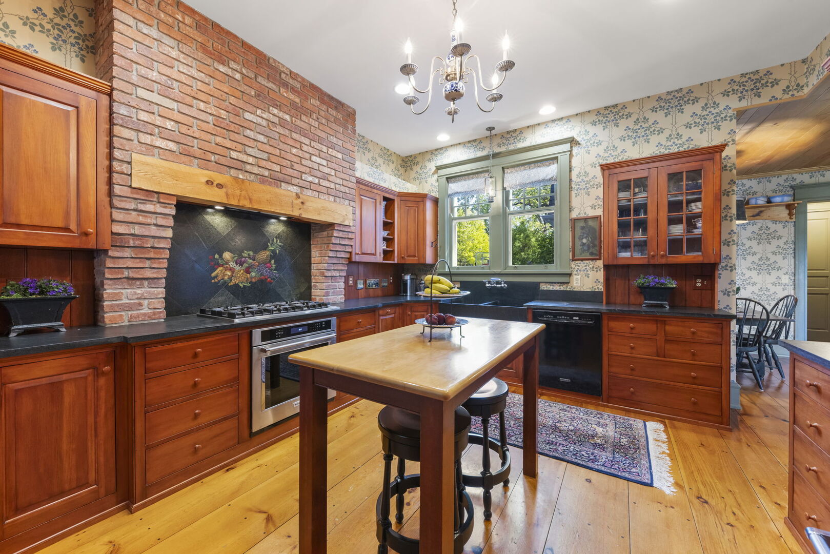 1760 Shaffner Road Wheaton, IL 60189 - Photo 17 of 68