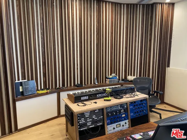 $38,500 | 5849 Filaree Heights Road, Malibu, CA 90265