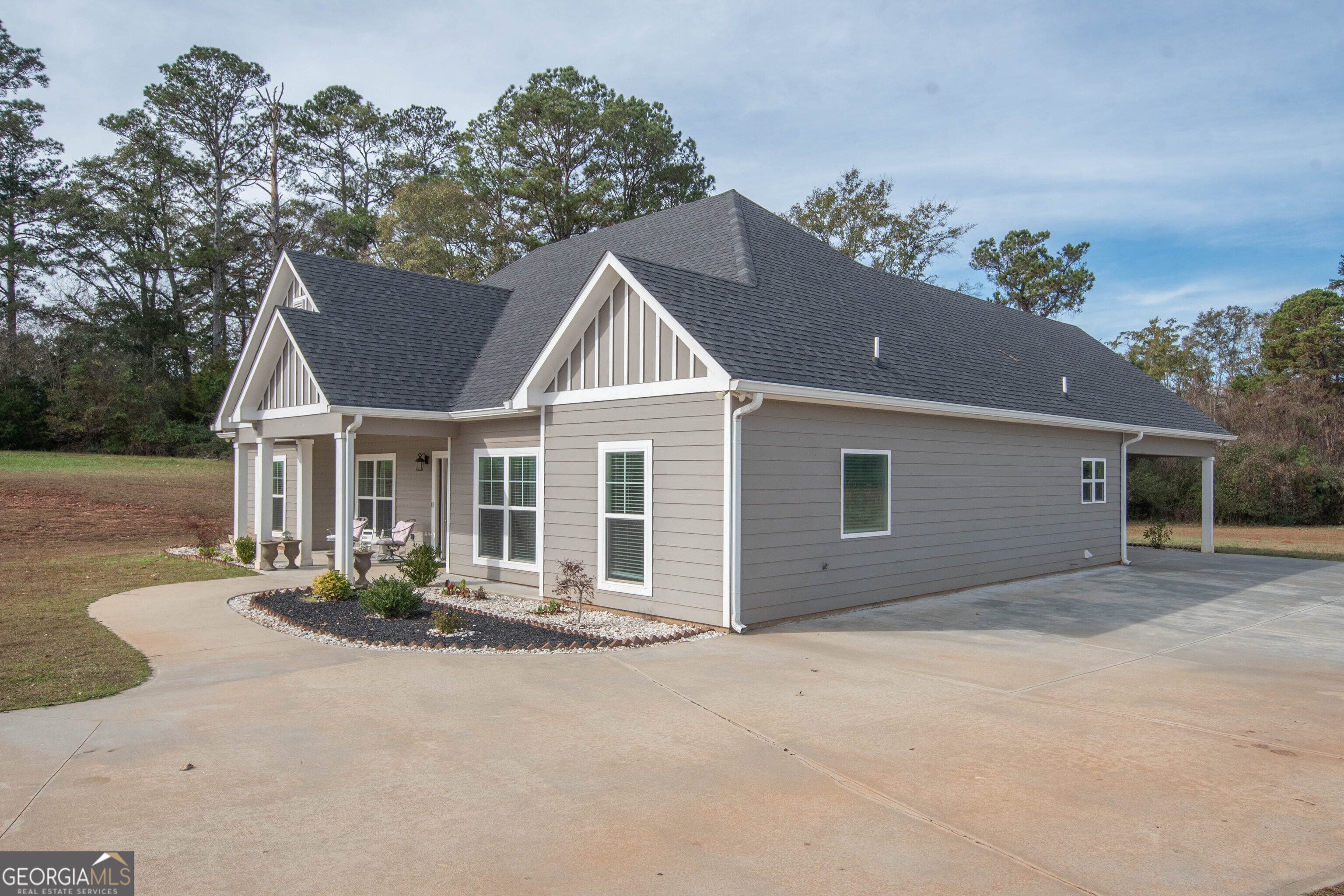 266 Glass Bridge Road LaGrange, GA 30240 - Photo 2 of 40