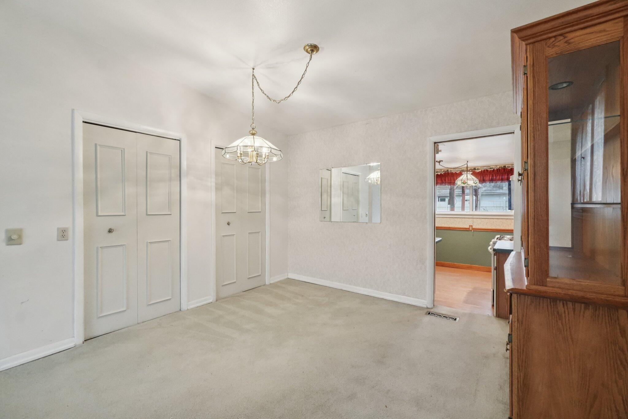 322 South Harris Road Ypsilanti, MI 48198 - Photo 12 of 44 8-web-or-mls-S Harris Rd-S1501-008