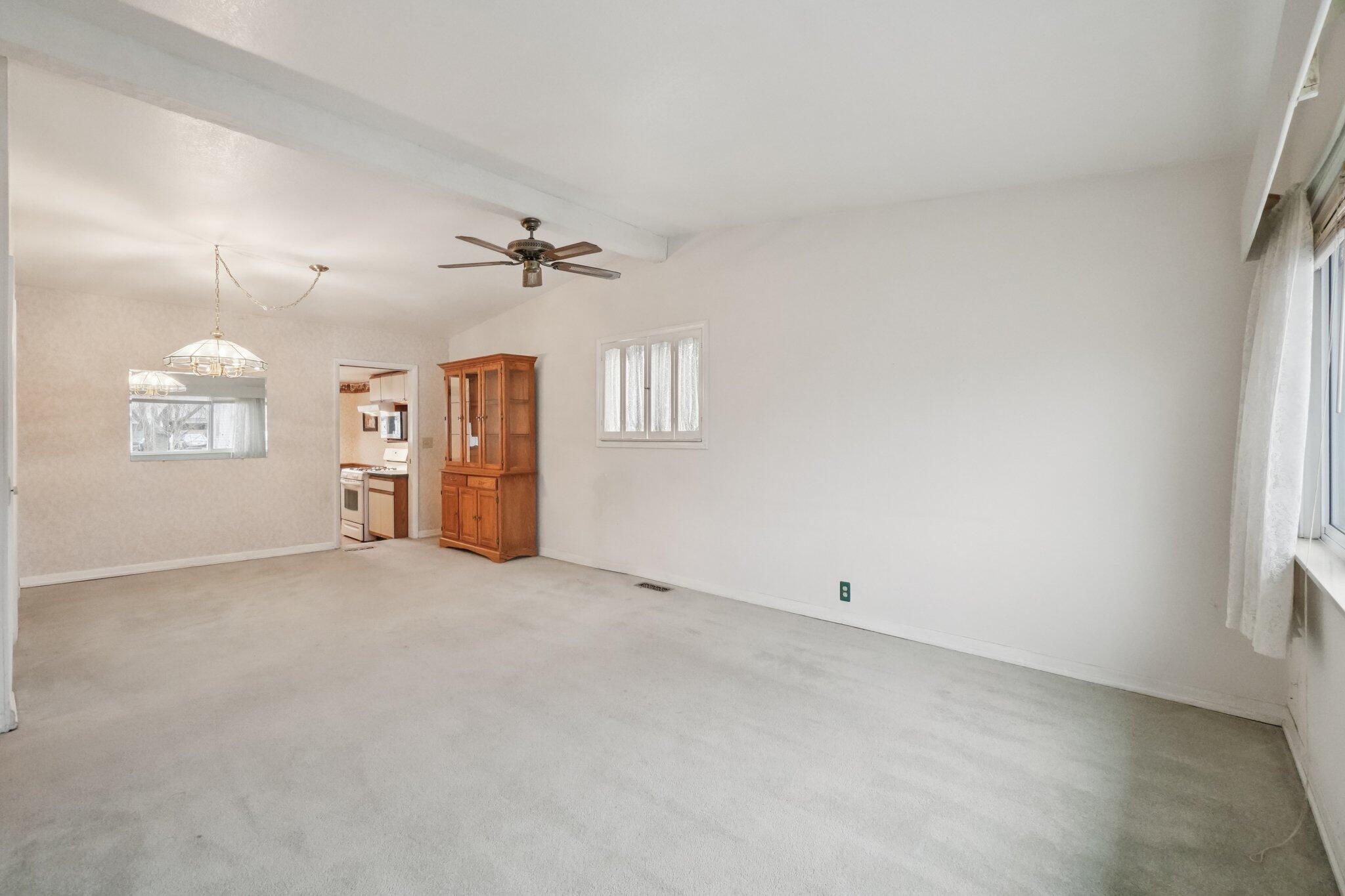 322 South Harris Road Ypsilanti, MI 48198 - Photo 5 of 44 6-web-or-mls-S Harris Rd-S1501-006