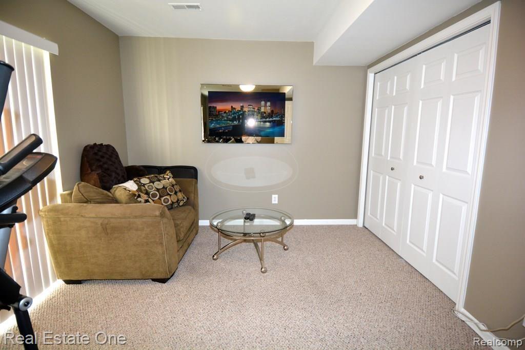 458 Cherry Orchard Road Canton, MI 48188 - Photo 16 of 19