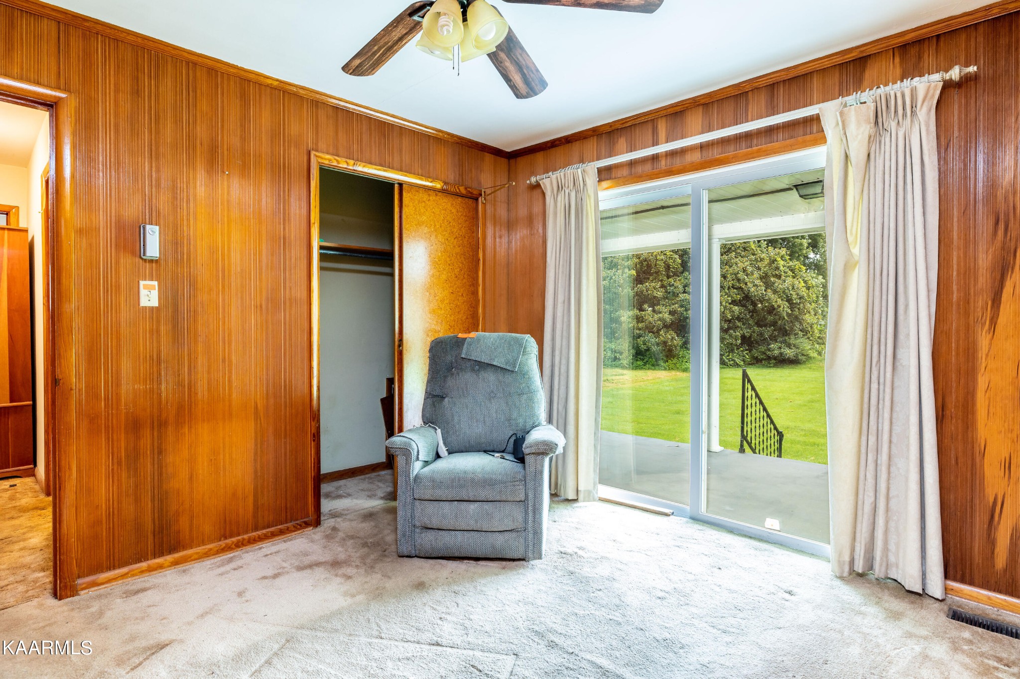 7612 Gill Road Powell, TN 37849 - Photo 4 of 14 a living room with furniture and a window