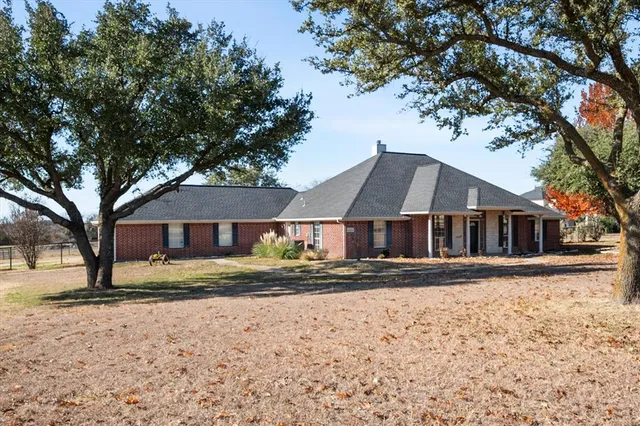 $725,000 | 14617 Meadowland Circle, Newark, TX 76071