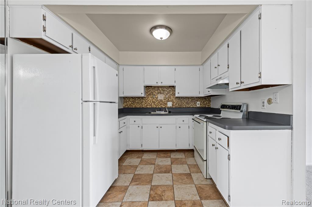 25665 Lahser Road, Unit B3 Southfield, MI 48033 - Photo 8 of 22