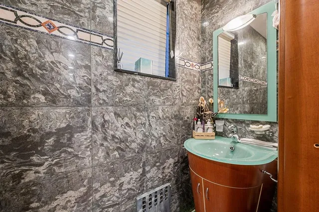 $3,750,000 | 7325 14th Avenue | Bensonhurst