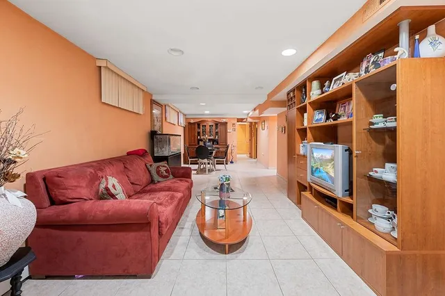 $3,750,000 | 7325 14th Avenue | Bensonhurst