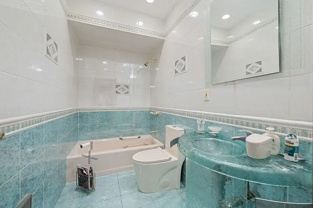 $3,750,000 | 7325 14th Avenue | Bensonhurst