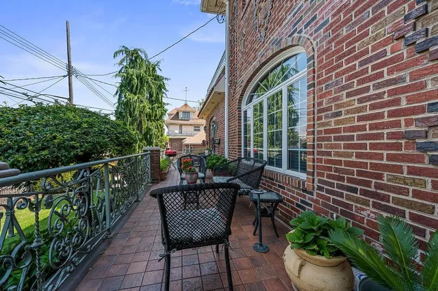 $3,750,000 | 7325 14th Avenue | Bensonhurst