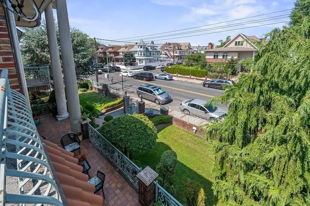 $3,750,000 | 7325 14th Avenue | Bensonhurst