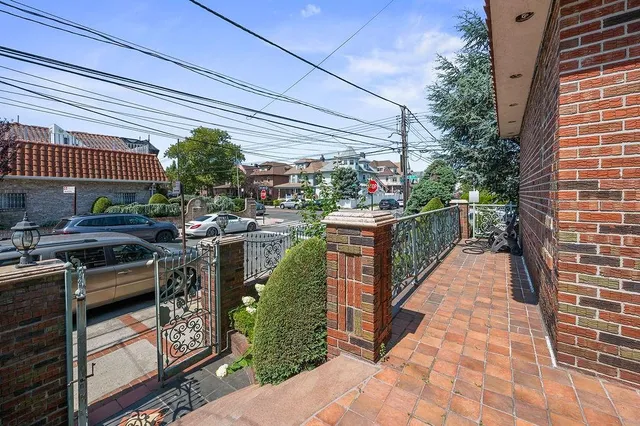 $3,750,000 | 7325 14th Avenue | Bensonhurst