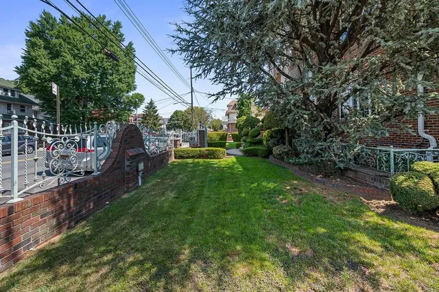 $3,750,000 | 7325 14th Avenue | Bensonhurst