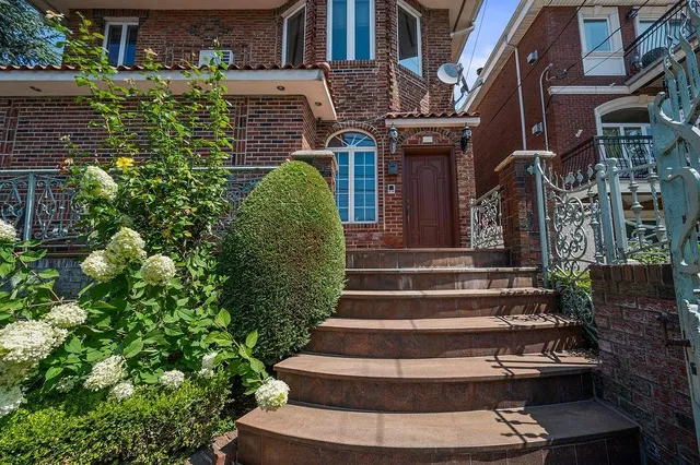 $3,750,000 | 7325 14th Avenue | Bensonhurst