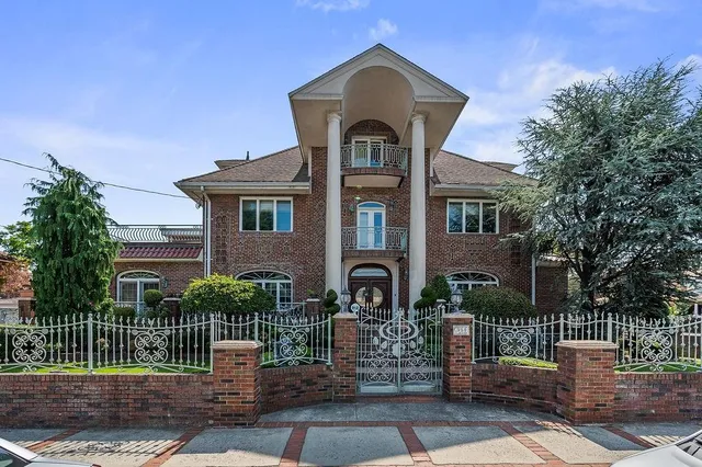$3,750,000 | 7325 14th Avenue | Bensonhurst