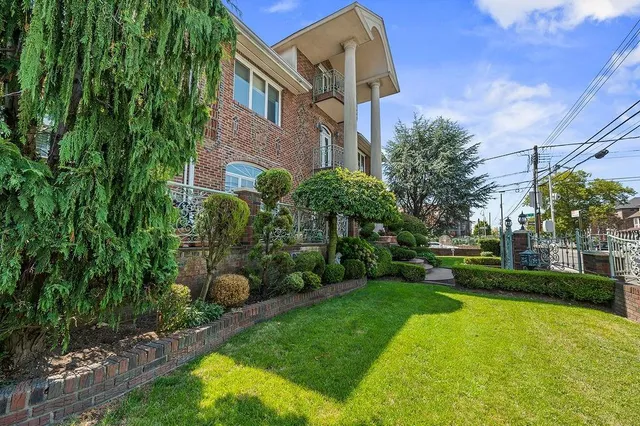 $3,750,000 | 7325 14th Avenue | Bensonhurst