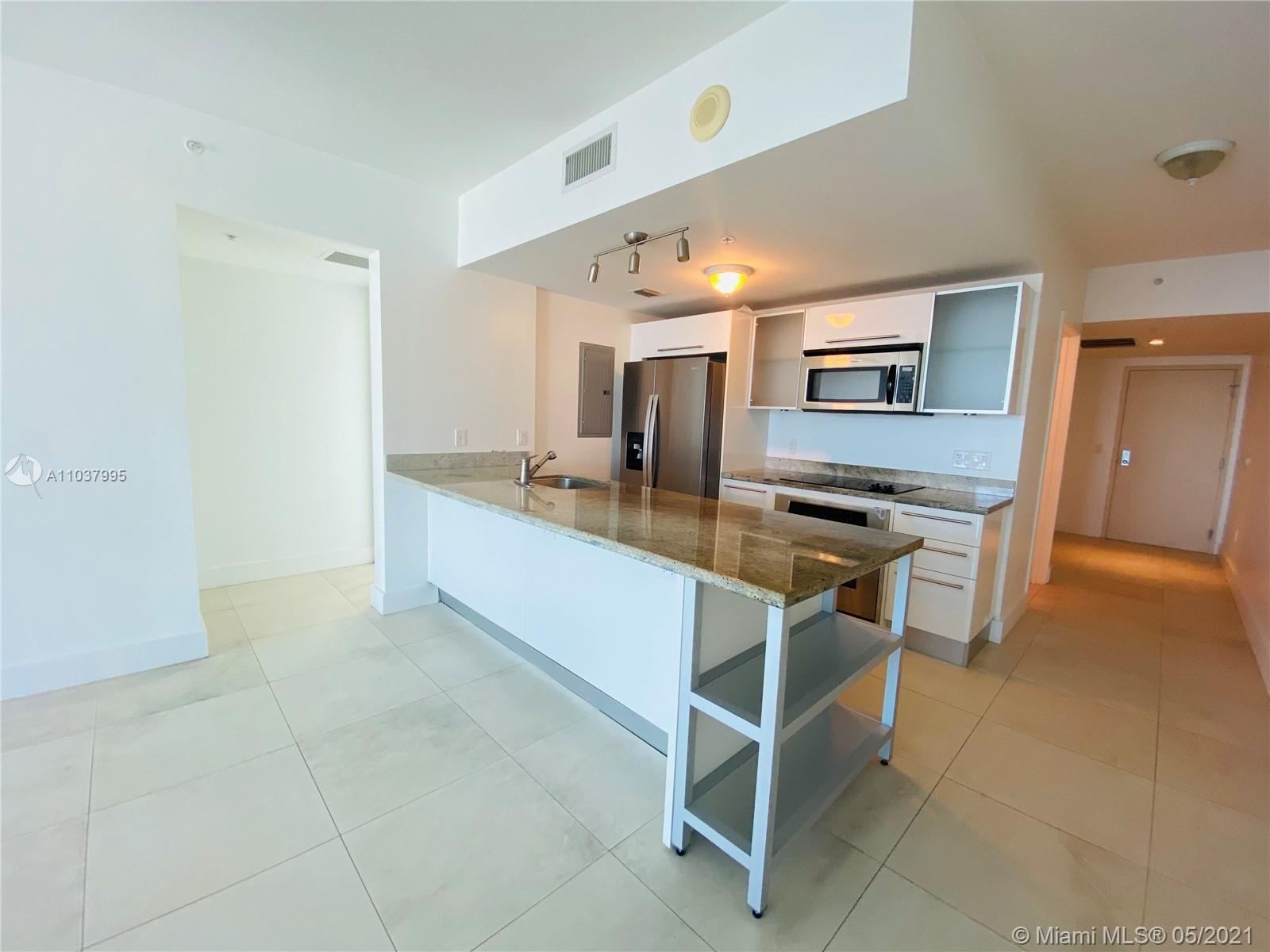 185 Southwest 7th Street, Unit 3002 Miami, FL 33130 - Photo 2 of 27